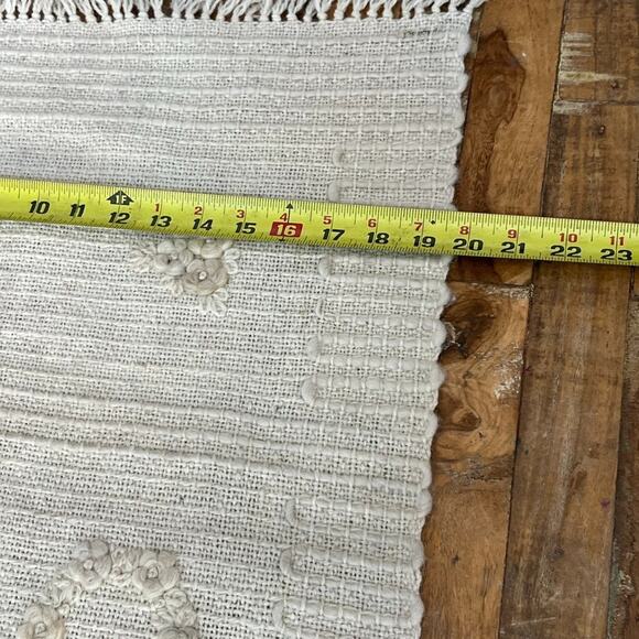 Neutral Natural Hand-Knotted Tufted Wool Rug Natural 24.5 x 29.5" - Picture 3 of 11